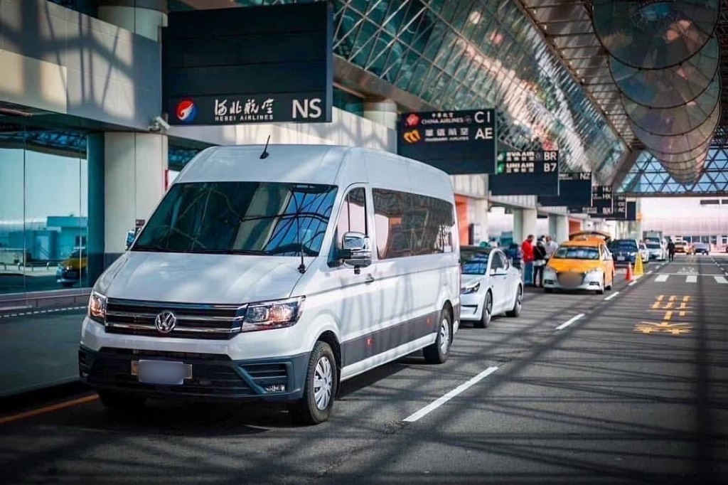 豪華保母車圖片1